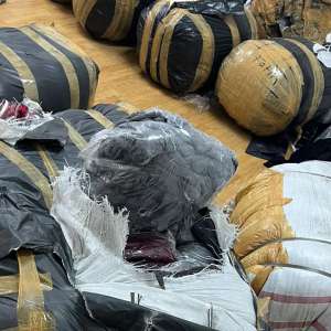 Produse susceptibile a fi contrafăcute, în valoare de peste 671.000 de lei, descoperite în acest weekend de polițiștii de frontieră giurgiuveni