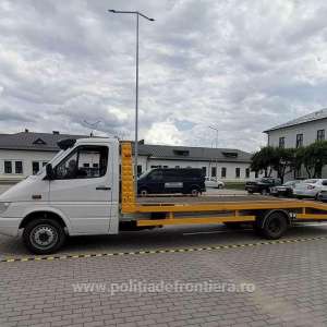 Autovehicule în valoare de 224.000 de euro aflate în atenţia autorităţilor din străinătate, descoperite la frontiera de nord în primele nouă luni ale acestui an