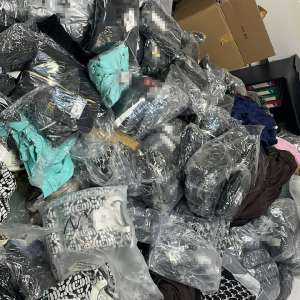 Produse susceptibile a fi contrafăcute, în valoare de peste 1,5 milioane lei, descoperite de polițiștii de frontieră giurgiuveni