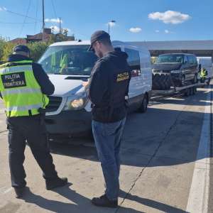 Un permis de conducere reținut și amenzi în valoare de peste 8.000 de lei