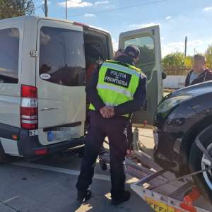 Un permis de conducere reținut și amenzi în valoare de peste 8.000 de lei