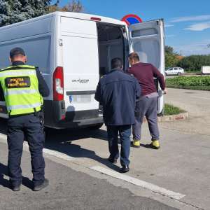 Un permis de conducere reținut și amenzi în valoare de peste 8.000 de lei