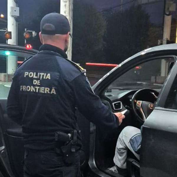 Permis de conducere rusesc fals, depistat la PTF Galați