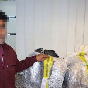 Peste 110 kg de tutun și zeci de mii de tigarete nedeclarate, descoperite pe Aeroportul Internațional Henri Coandă București