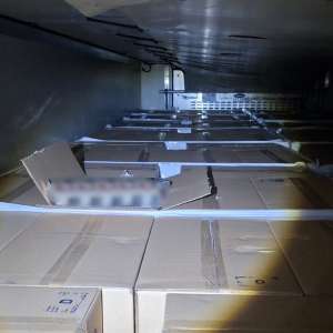 Captură record - peste 11.000.000 țigarete, în valoare de peste 16 milioane de lei, descoperite de polițiștii de frontieră doljeni în două camioane