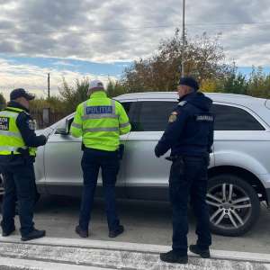 Peste 700 de persoane verificate, trei minori cărora le-a fost întreruptă călătoria și amenzi de peste 3.200 de lei aplicate în timpul unor acțiuni în județul Satu Mare