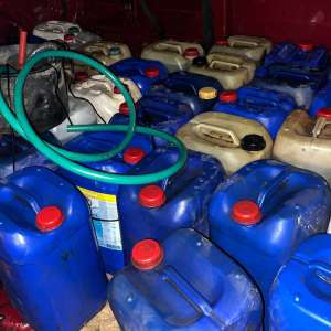 Motorină fără documente legale, descoperită de polițiștii de frontieră din cadrul Gărzii de Coastă