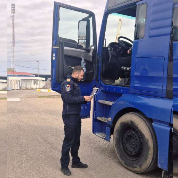 Ialomițean depistat  la frontieră cu polițe de asigurare falsificate