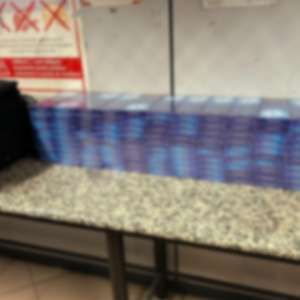 156.000 de țigarete ascunse în bagajele de cală a două persoane, descoperite pe Aeroportul Otopeni