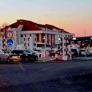 Permis de conducere fals polonez descoperit la Sculeni