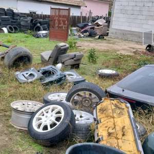 Autoturisme dezmembrate ilegal, descoperite de polițiștii de frontieră din Olt, în cooperare cu Garda de Mediu - Comisariatul Județean Olt
