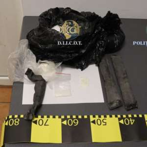 Bărbat prins în flagrant de poliţiştii de frontieră cu peste 3,7 kilograme de metamfetamină