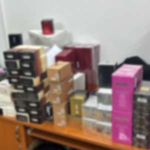 ACȚIUNI BLITZ: produse susceptibile a fi contrafăcute în valoare de 1,6 milioane lei și peste 30.000 de țigarete confiscate la ITPF Giurgiu