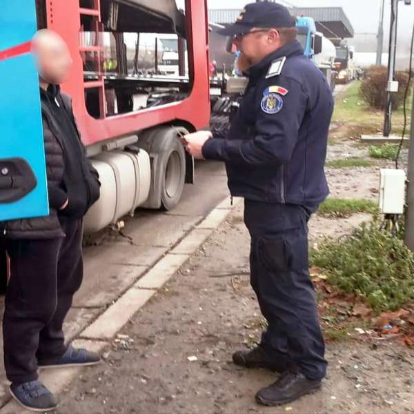 Autovehicule radiate din circulație, descoperite la controlul de frontieră