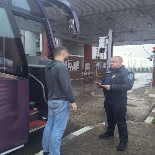 Permis de conducere fals, cumpărat cu 150 de euro, descoperit la Stânca