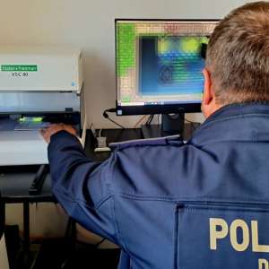 Transportul de documente false se sancționează penal