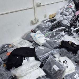 Produse susceptibile a fi contrafăcute, în valoare de peste 1.500.000 de lei, depistate de polițiștii de frontieră giurgiuveni