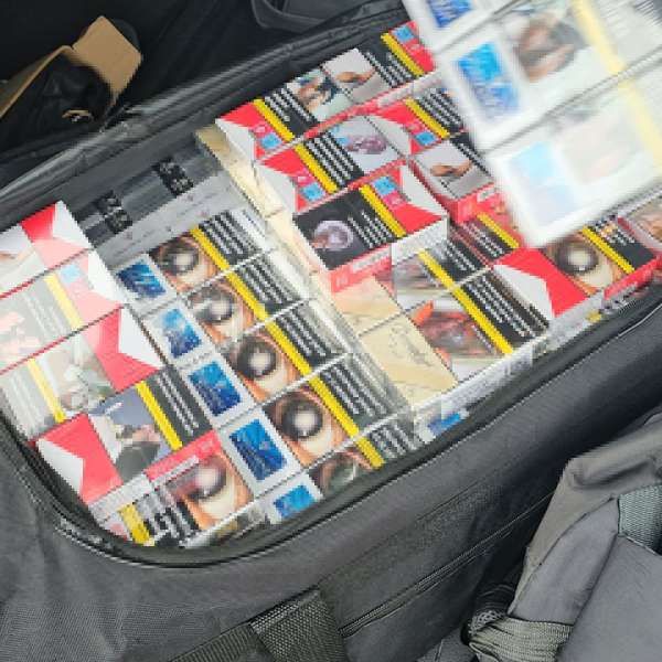 Peste 288.000 de țigarete scoase din circuitul ilegal al produselor accizabile de polițiștii de frontieră din Giurgiu