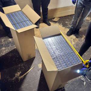 Țigări în valoare de 6,7 milioane de lei, descoperite într-un ansamblu rutier