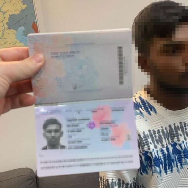 Doi bărbați din Sri Lanka au încercat să intre ilegal în Spațiul Schengen, prin Aeroportul Otopeni, cu documentele altor persoane