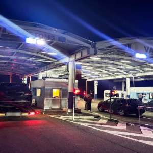 Autoturism furat din Italia descoperit în PTF Oancea