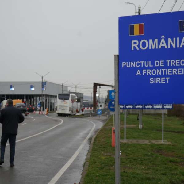 Permis de conducere fals descoperit la control de către poliţiştii de frontieră din PTF Siret
