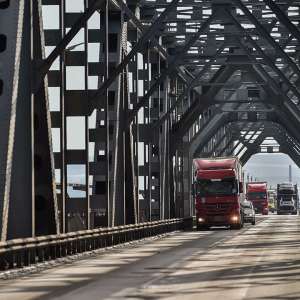 Podul Prieteniei Giurgiu - Ruse: trafic deschis în ambele sensuri în perioada sărbătorilor de iarnă