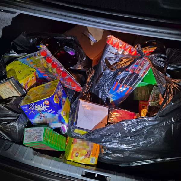 Polițiștii de frontieră călărășeni au descoperit și confiscat mii de articole pirotehnice fără autorizație