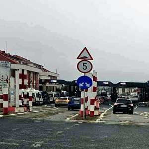 Bărbat depistat la volanul unui autoturism, deşi avea dreptul de a conduce suspendat