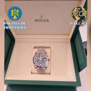 Percheziţii domiciliare într-o cauză privind săvârşirea infracţiunilor de spălare a banilor şi complicitate la infracţionaliatea de spălare a banilor