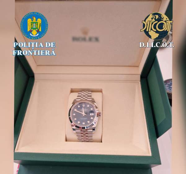 Percheziţii domiciliare &icirc;ntr-o cauză privind săv&acirc;rşirea infracţiunilor de spălare a banilor şi complicitate la infracţionaliatea de spălare a banilor