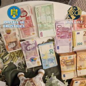 Percheziţii domiciliare într-o cauză privind săvârşirea infracţiunilor de spălare a banilor şi complicitate la infracţionaliatea de spălare a banilor