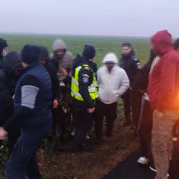 Paisprezece cetățeni străini depistaţi de către poliţiştii de frontieră constănțeni