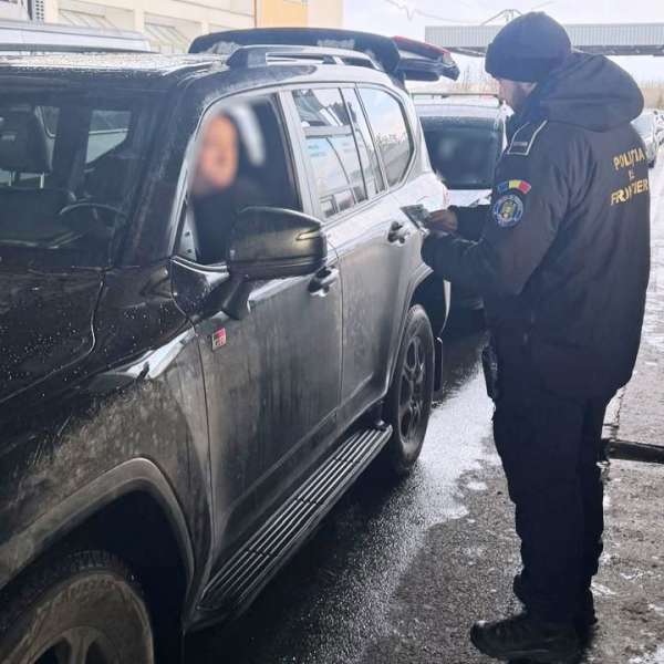Depistat la controlul de frontieră, fără drept de circulaţie