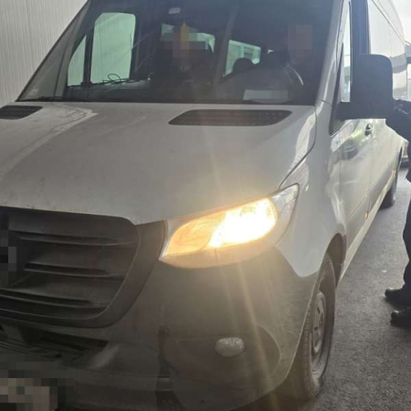 A prezentat la controlul de frontieră un document fals și s-a ales cu un dosar penal