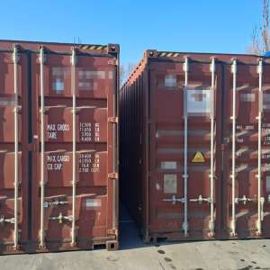 Containere încărcate cu aproximativ 40 tone deșeuri, depistate în Portul Constanța