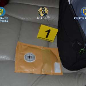 Bărbat arestat preventiv pentru trafic internațional de droguri de risc, depistat în PTF Albița