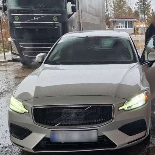 &Icirc;ncrederea i-a adus o pagubă de peste 30.000 de lei