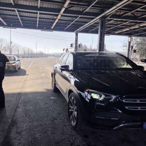 Carte de identitate falsă ascunsă într-o pernă, descoperită la controlul de frontieră