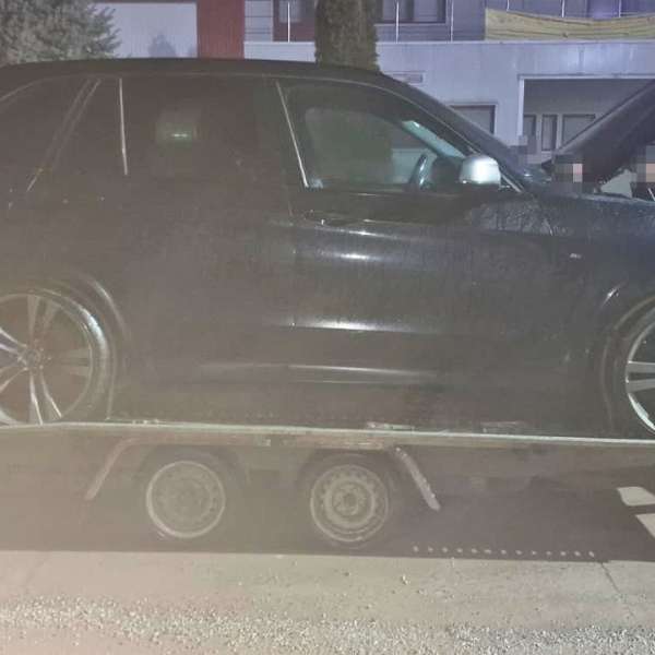 Păgubit cu 13.500 de euro după ce a cumpărat un auto furat din Norvegia