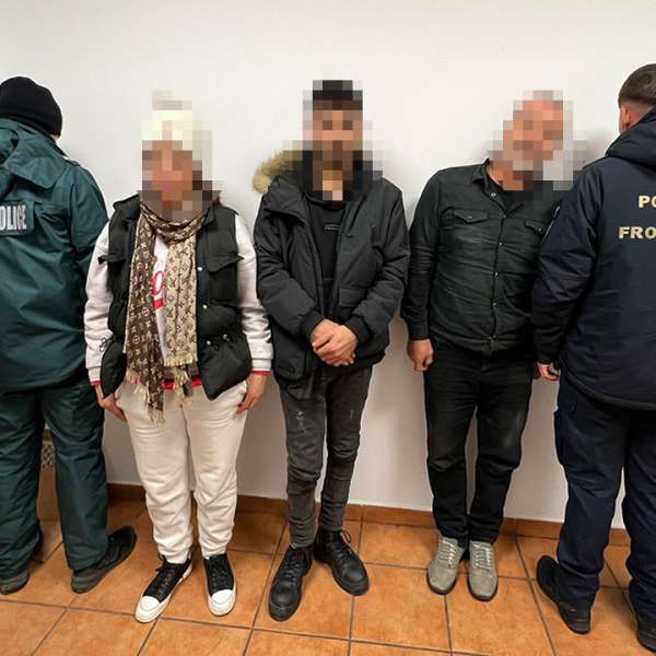 Migranți opriți din drumul ilegal spre Europa de polițiștii de frontieră doljeni