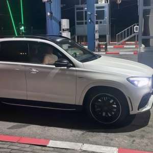 Autoturism de lux căutat de către autoritățile din Cehia,  descoperit la frontiera de vest