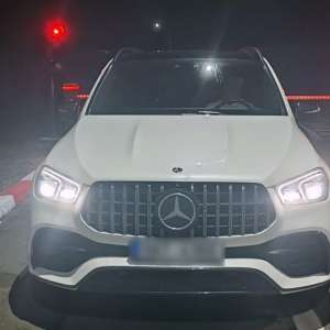 Autoturism de lux căutat de către autoritățile din Cehia,  descoperit la frontiera de vest