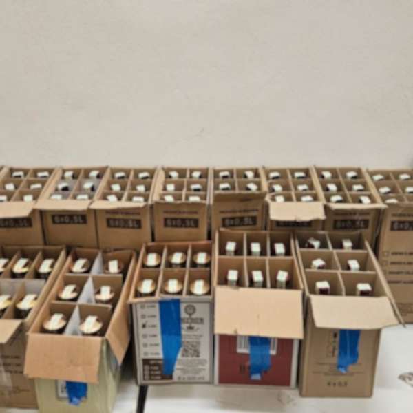 Băuturi alcoolice cu destinaţia Italia, confiscate la frontieră