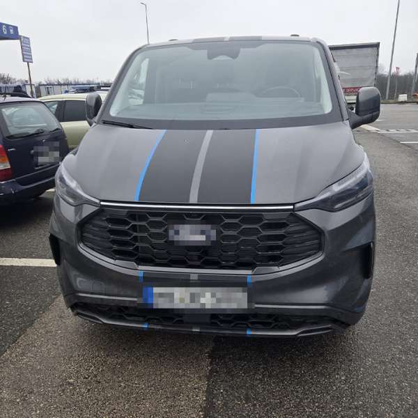 Autoutilitară căutată de autorităţile germane, depistată de polițiștii de frontieră la o zi de la alertă