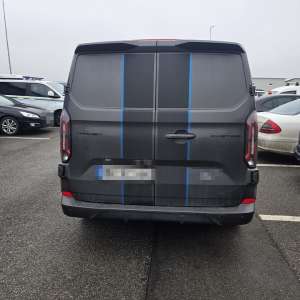 Autoutilitară căutată de autorităţile germane, depistată de polițiștii de frontieră la o zi de la alertă