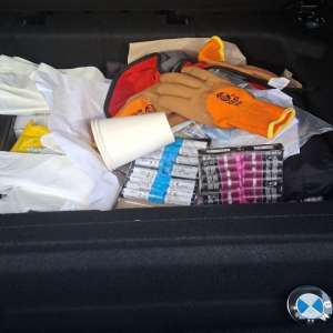 Cutii cu articole pirotehnice, însumând zeci de focuri, confiscate în PTF Bumbăta