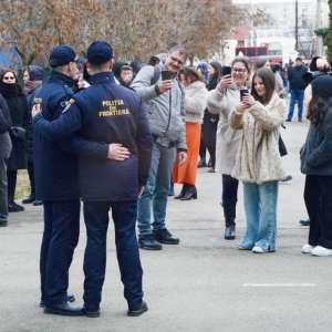 O nouă promoție de elevi a Școlii de Pregătire a Agenților Poliției de Frontieră „Avram Iancu” Oradea a depus jurământul militar, marcând începutul formării lor în Poliția de Frontieră