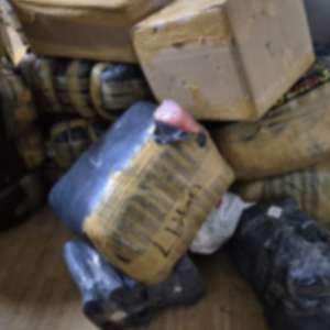 Aproximativ 2.000 de produse susceptibile a fi contrafăcute, descoperite de polițiștii de frontieră giurgiuveni