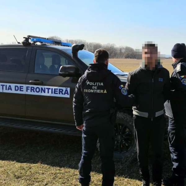 A trecut &icirc;not Prutul pentru a scăpa de &icirc;nchisoare, dar a fost reținut de polițiștii de frontieră vasluieni